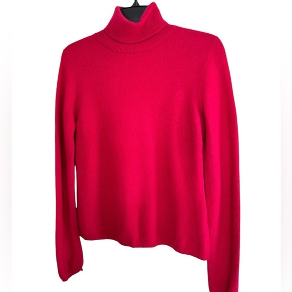 Sutton Studio 100% Cashmere Turtleneck Sweater Red Classic Womens Medium Petite - Picture 3 of 12